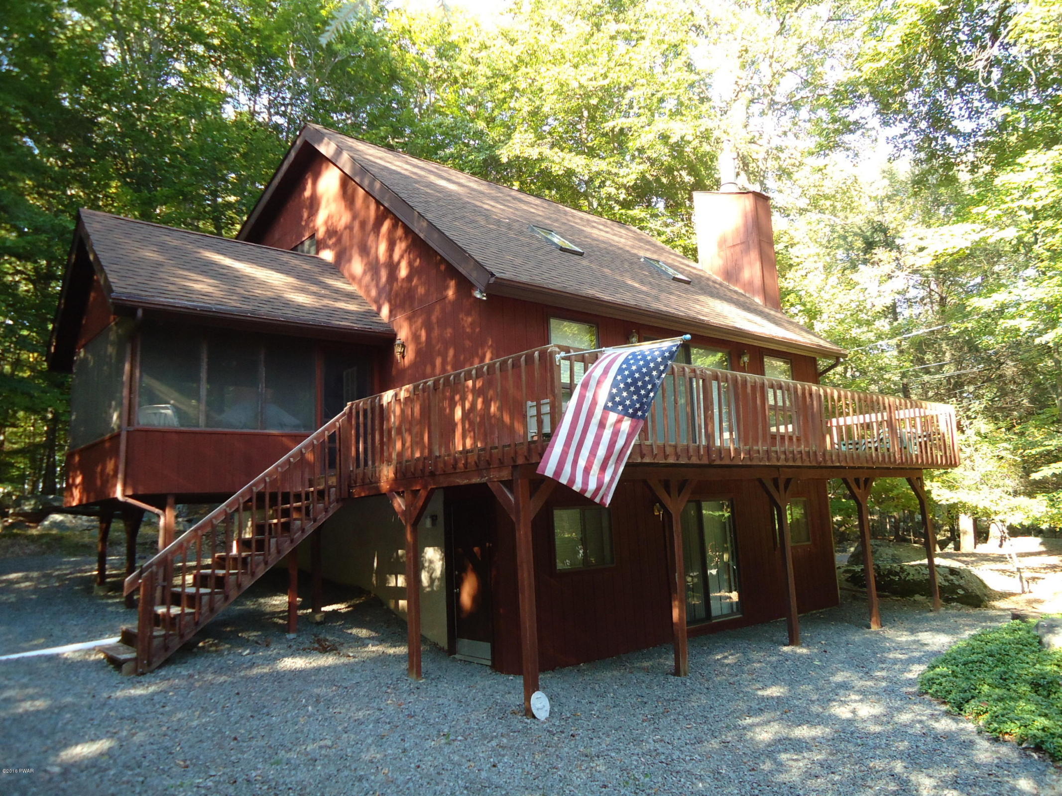 659 Lakeview Drive- Must-See Saltbox in The Hideout, Lake Ariel PA