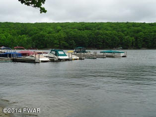 Affordable Living In The Escape Community! Access To Lake Wallenpaupack!