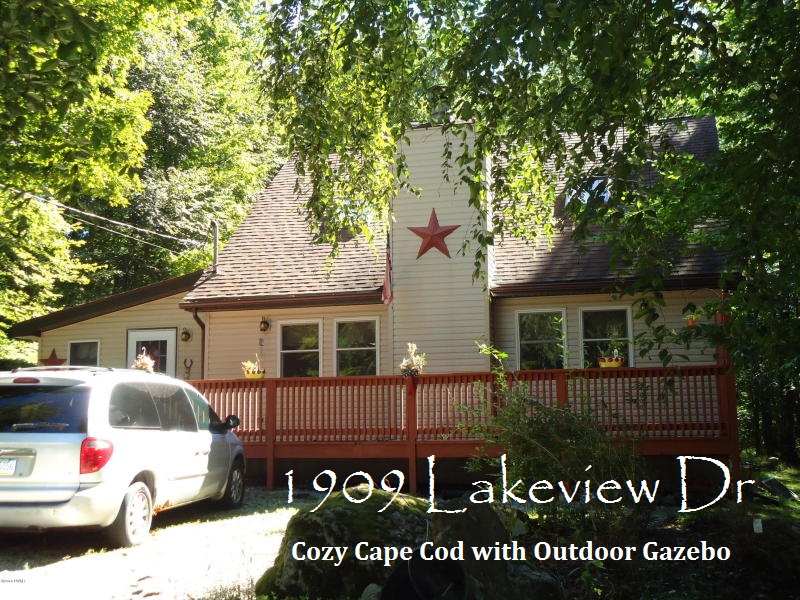 1909 Lakeview Drive, Lake Ariel PA-Cozy Cape Cod with Outdoor Gazebo
