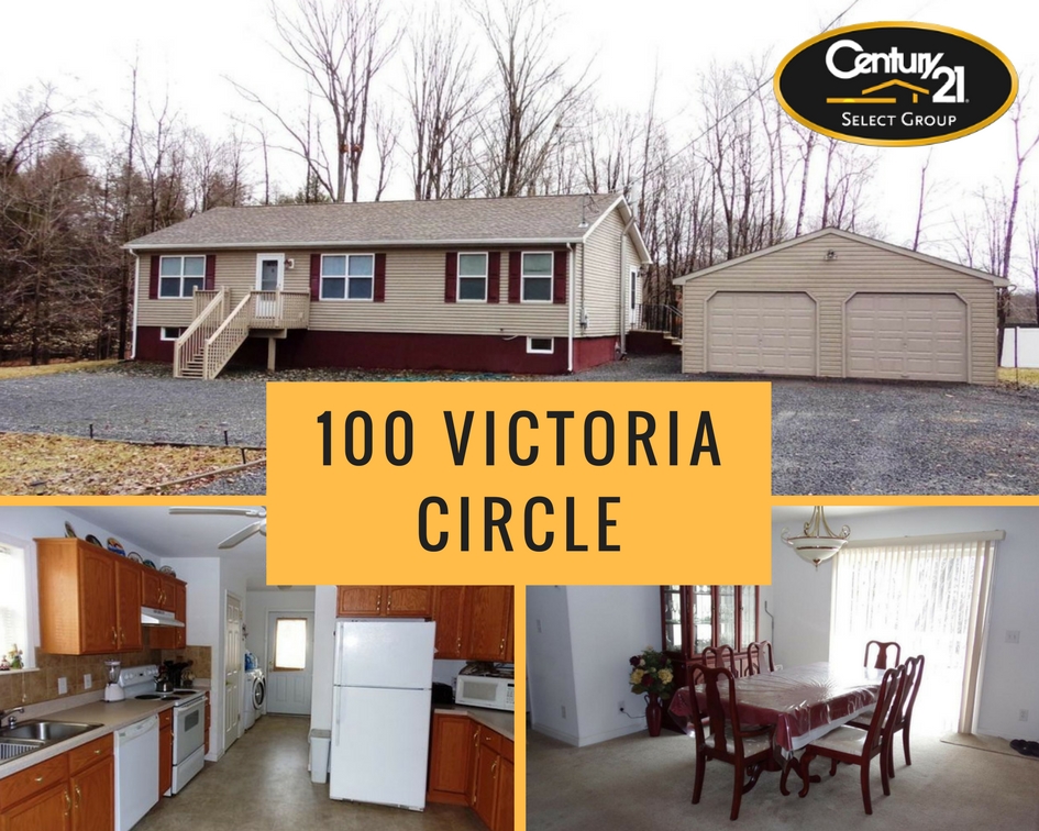 100 Victoria Circle, Lake Ariel PA: Raised Ranch with Rights to Lake Spangenberg