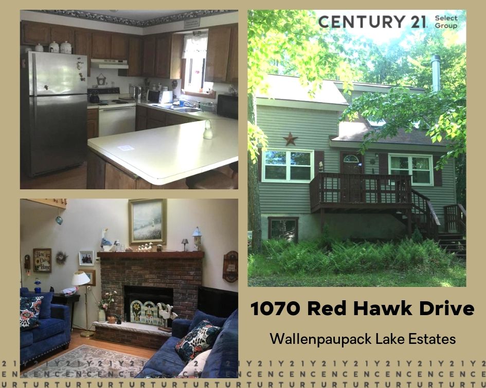 1070 Red Hawk Drive: Wallenpaupack Lake Estates Saltbox