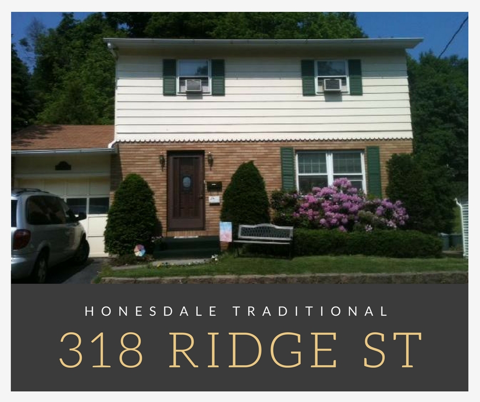 318 Ridge Street: Honesdale Traditional with Garage