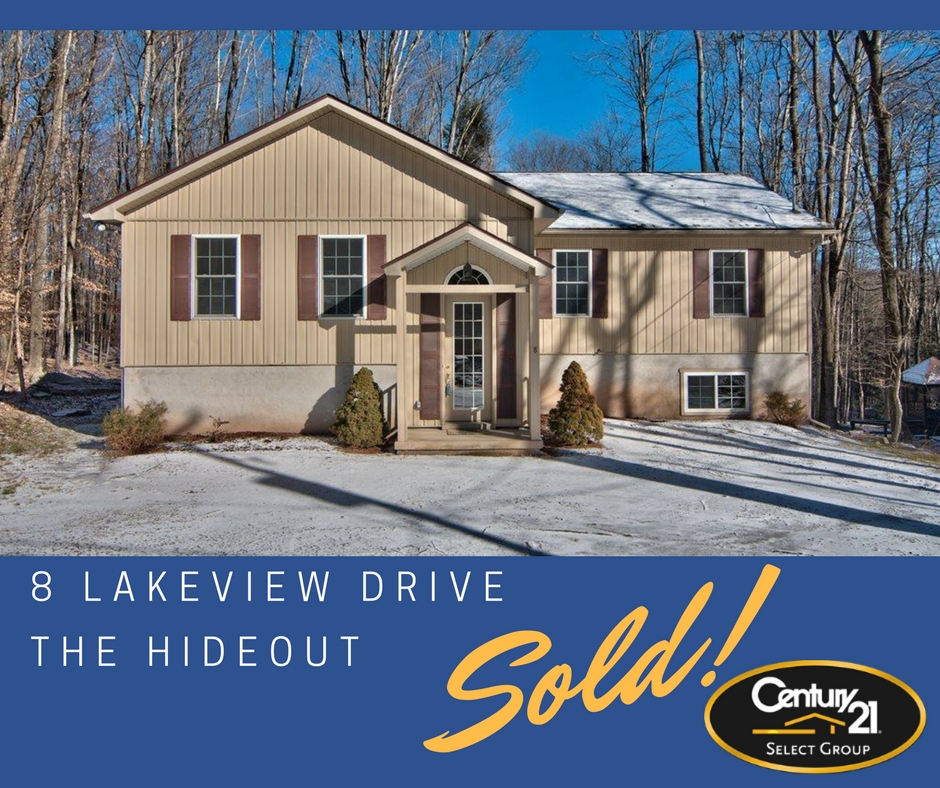 Sold! 8 Lakeview Drive, The Hideout