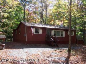 PRICE LOWERED TO $98,000 Look at this home in Arrowhead Lakes within walking distance to the heated minisink pool