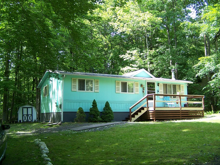 Cutest home, low taxes and can walk to the beach, too...call Arlene for an appt 570-269-2319