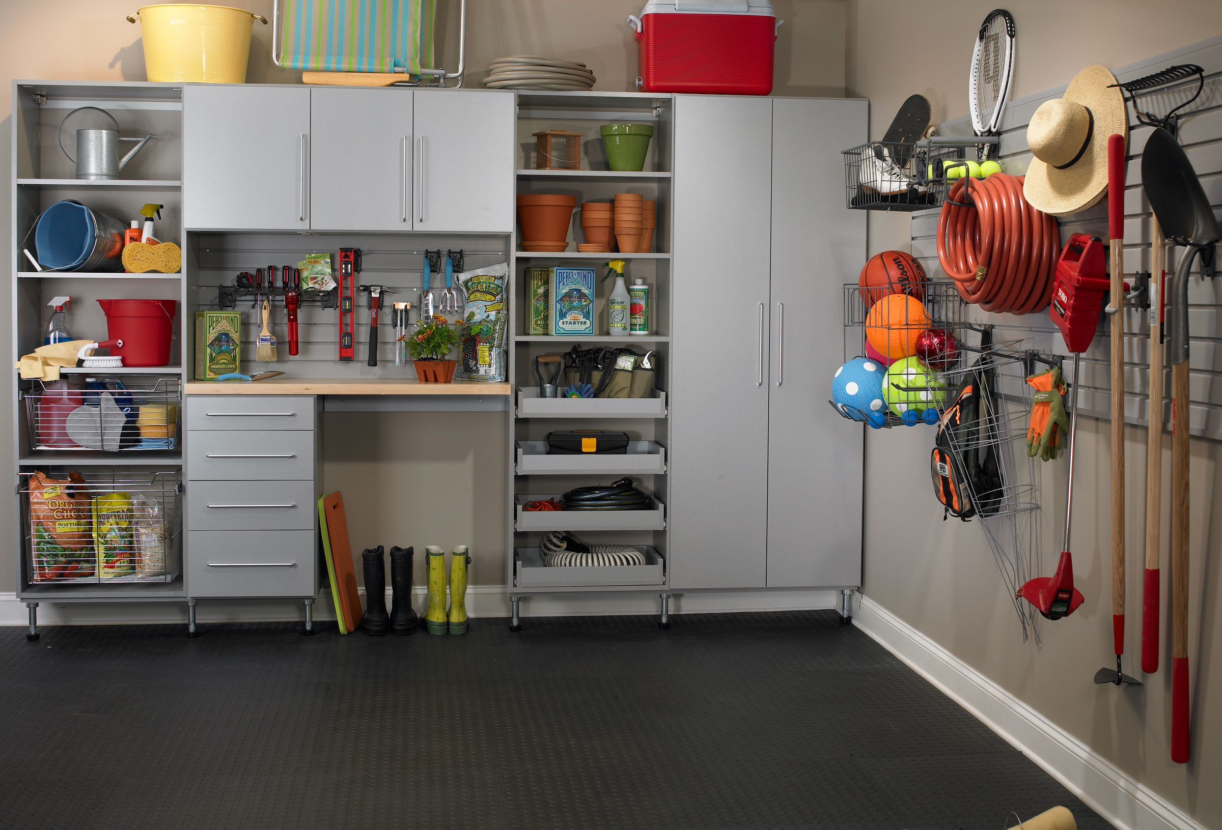 Sellers- Organize Your Cluttered Garage in 5 Simple Steps