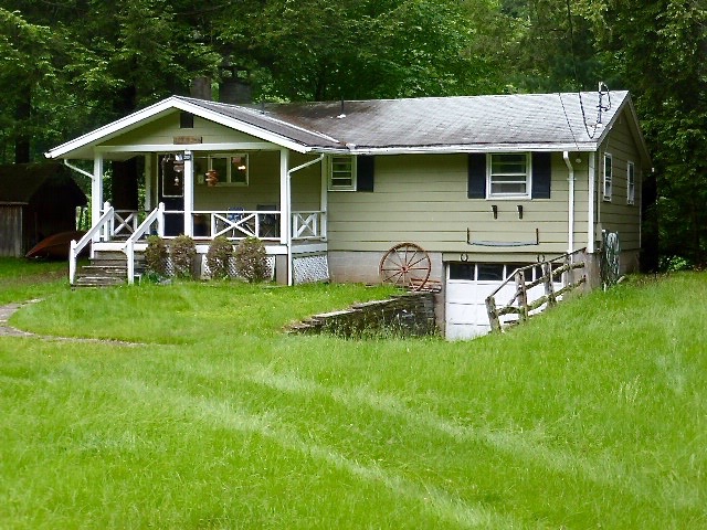 Joanne Callahan - Callahan Catskill Real Estate Closes Another One of Her Listings in Colchester