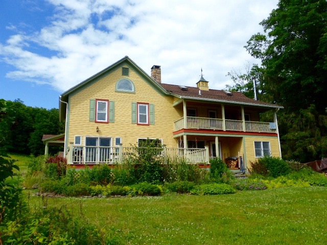 Here's The Buzz Cuz! Newest Listing by Joanne Callahan, Callahan Catskill Real Estate