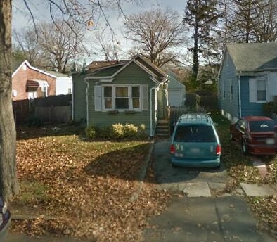 Short Sale Just Listed in Copiague