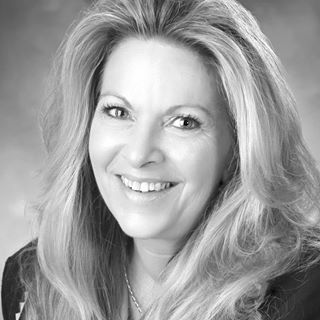 Welcome our new agent Darla Hirst