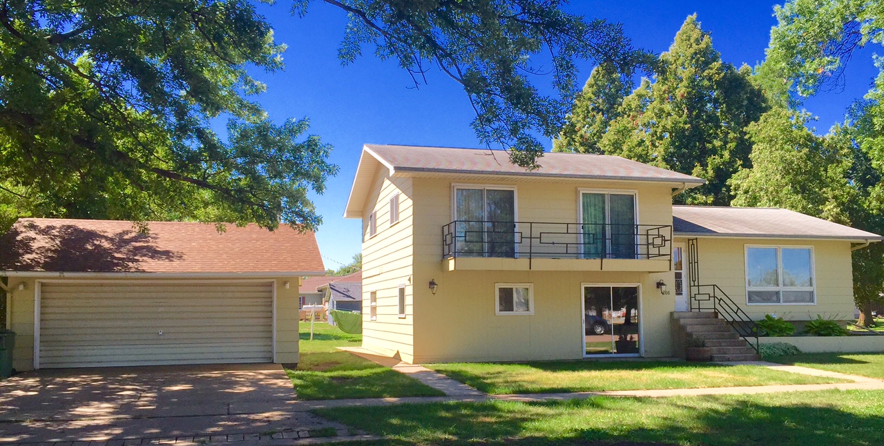 Click here to see Chris and Rick's NEW Listing in Freeman, SD!