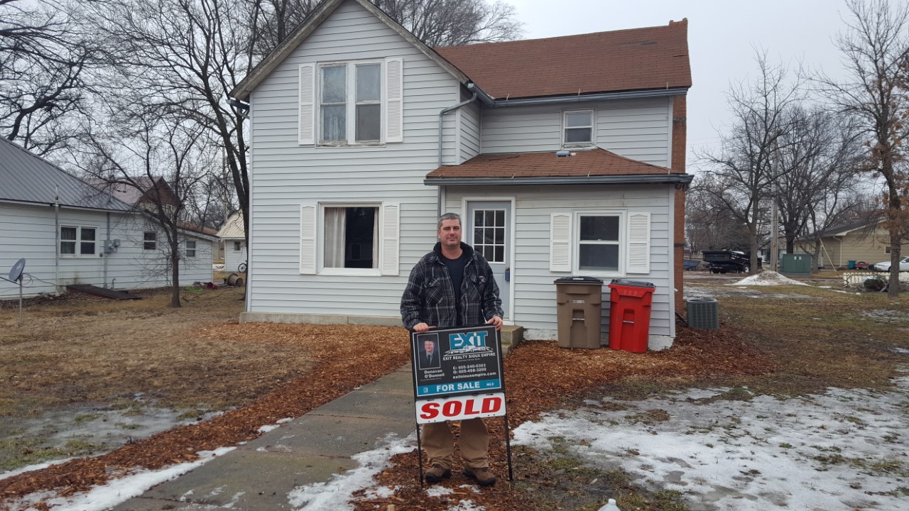 Closing Day for RealtorÂ® Donovan O'Donnell! Congratulations to the Buyer!